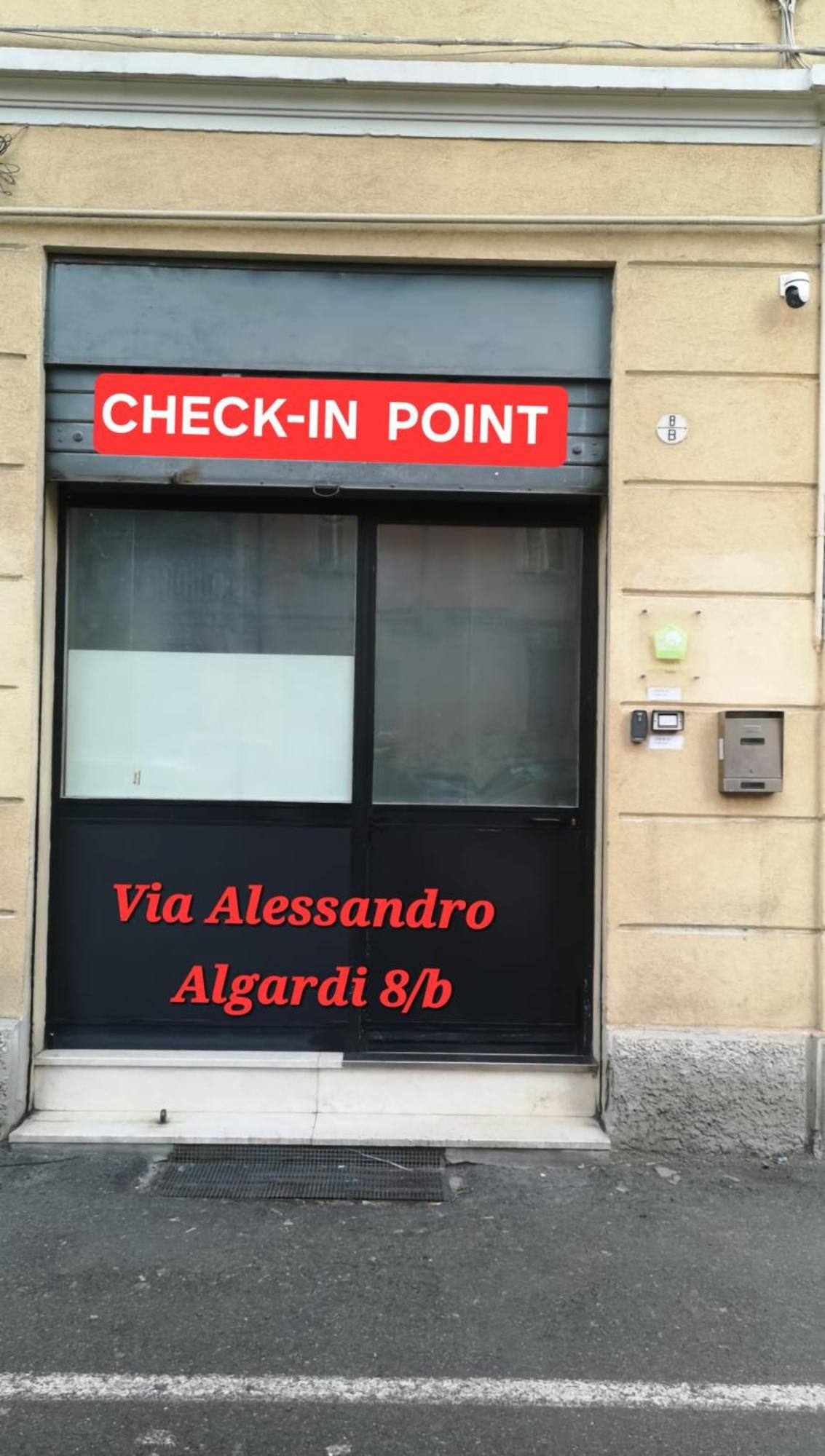 Via Matteotti & Via Carracci Apartments Bologna Exterior photo